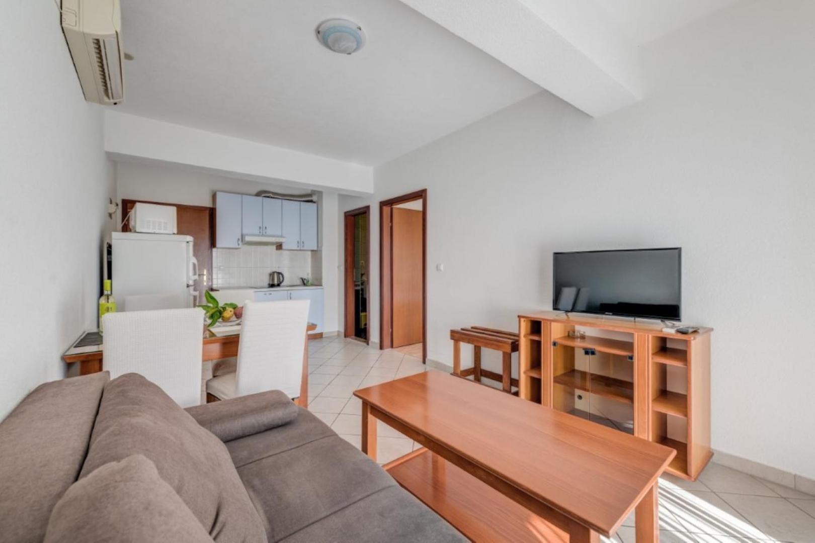 Ruza&Nikolina "1" Apartmani - Baška Voda Εξωτερικό φωτογραφία
