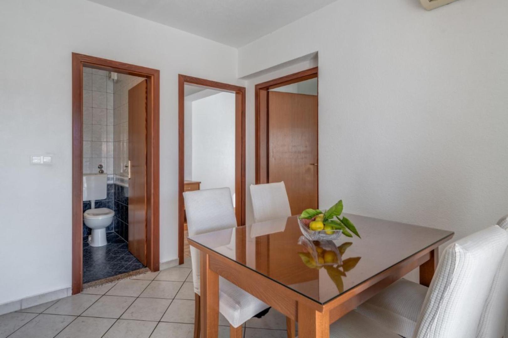 Ruza&Nikolina "1" Apartmani - Baška Voda Εξωτερικό φωτογραφία