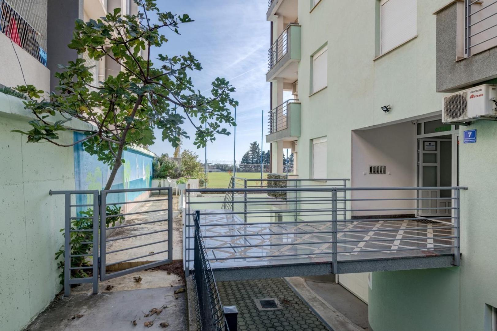 Ruza&Nikolina "1" Apartmani - Baška Voda Εξωτερικό φωτογραφία