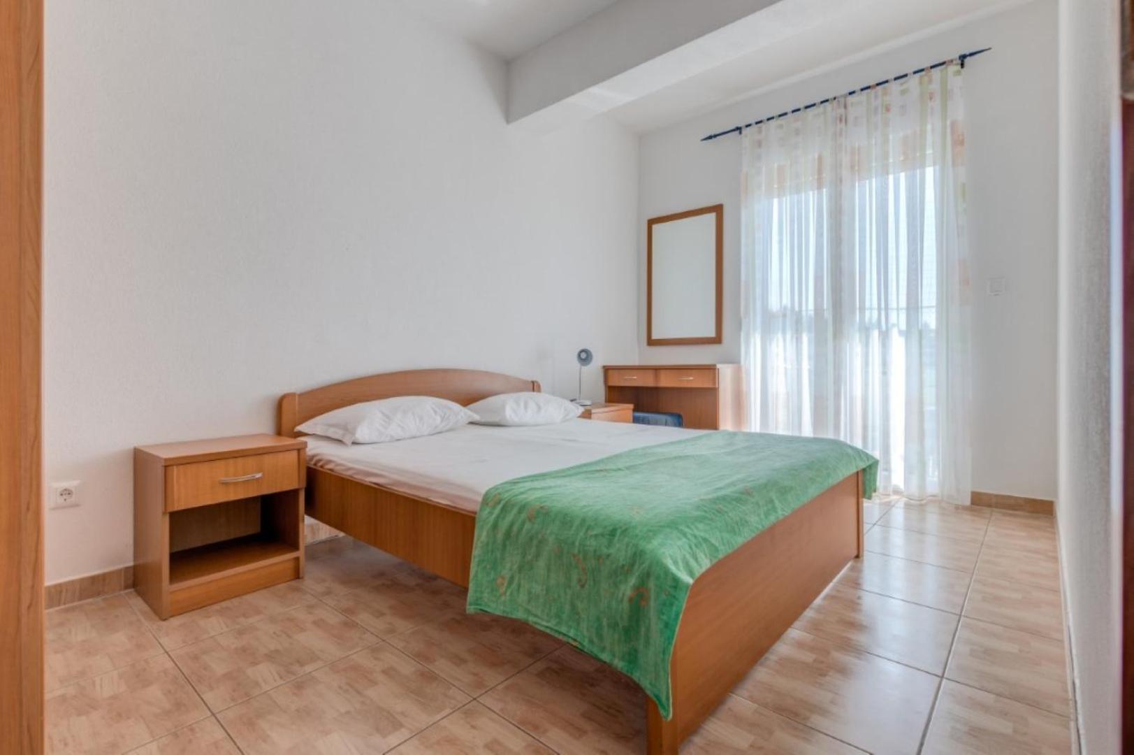 Ruza&Nikolina "1" Apartmani - Baška Voda Εξωτερικό φωτογραφία